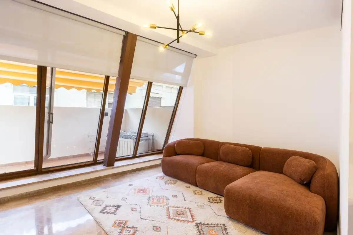 Sala de estar de Ático de alquiler en Valencia con Aire acondicionado, Calefacción y Amueblado