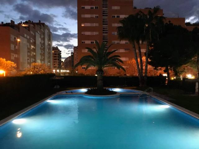 Piso en Venta en Carrer Maria Moliner en Playa de San Juan