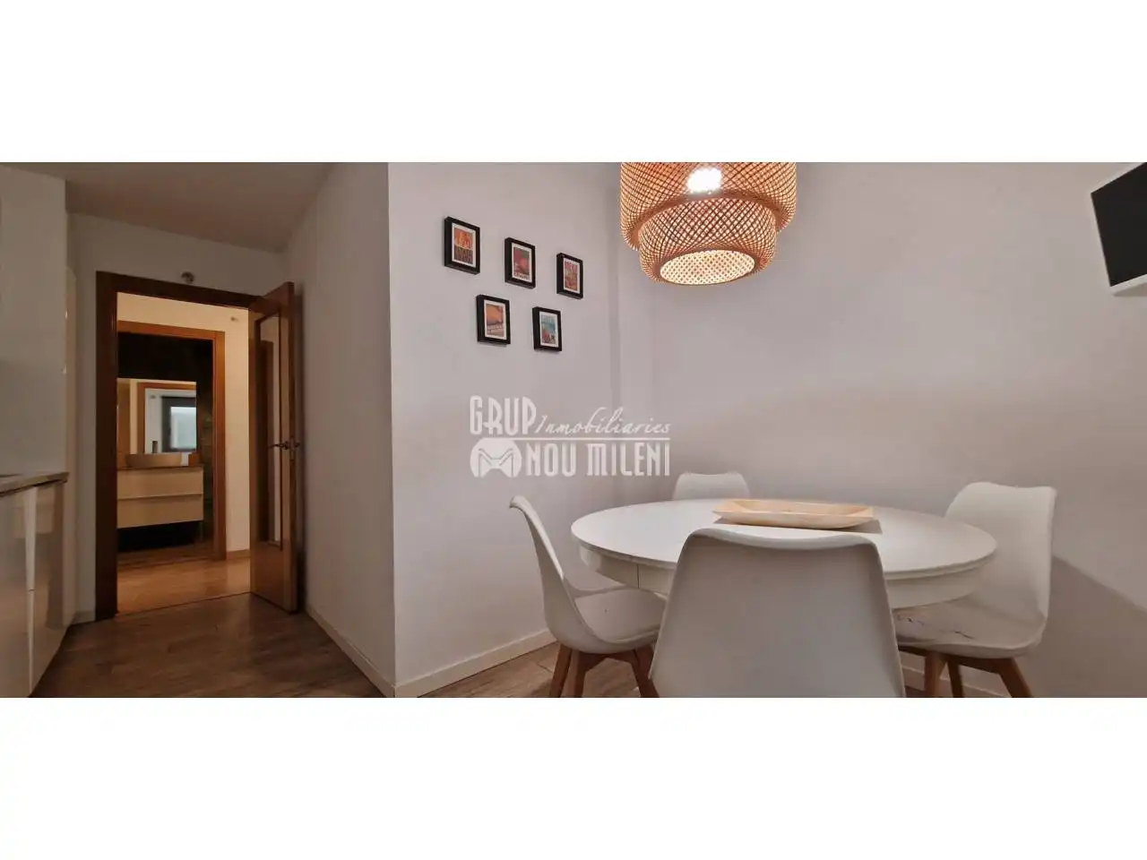 Dining room of Flat for rent in Silla  with Air Conditioner, Heating and Parquet flooring