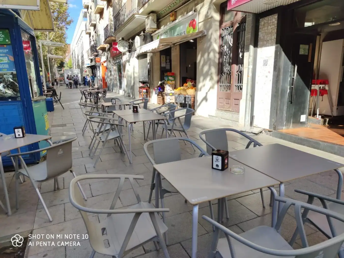 Exterior view of Commercial properties for rent in Cornellà de Llobregat  with Air Conditioner