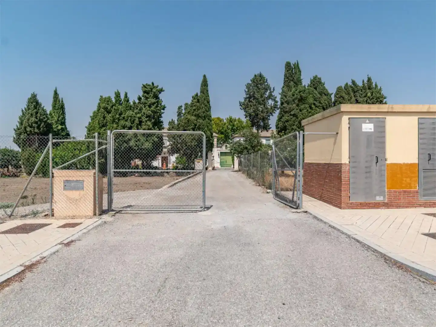 Vista exterior de Piso en venta en Granada con Jardín privado y Piscina
