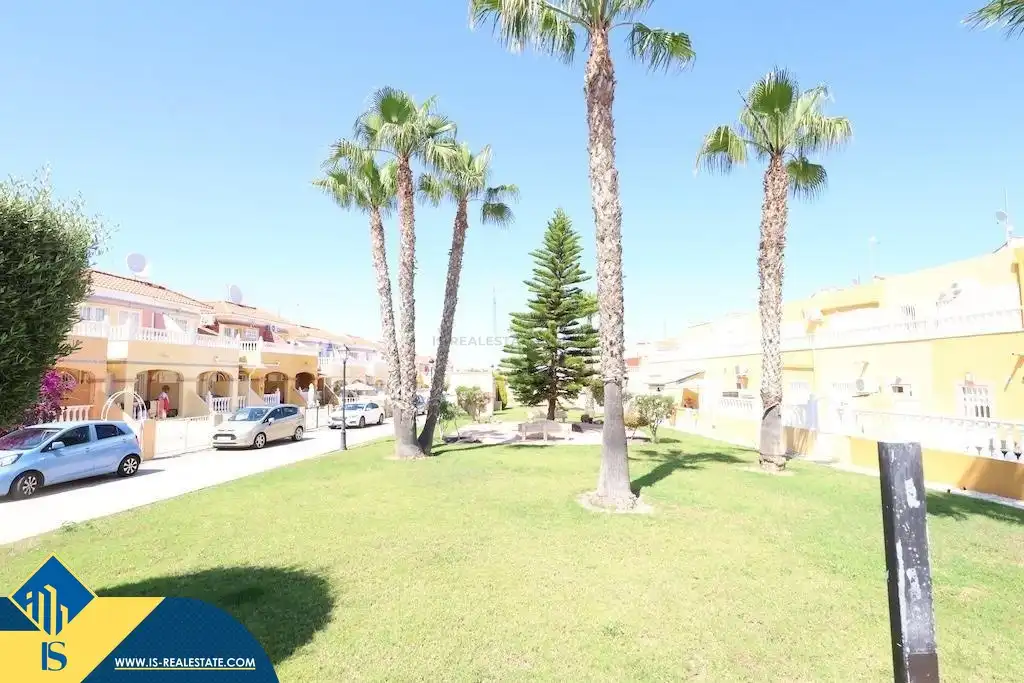Exterior view of Flat for rent in Orihuela  with Air Conditioner, Terrace and Furnished