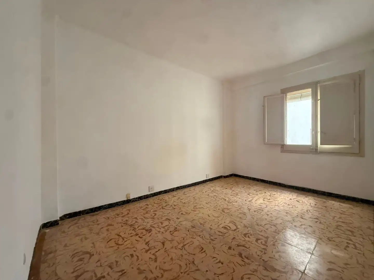 Bedroom of Flat for sale in Barcelona  with Air Conditioner