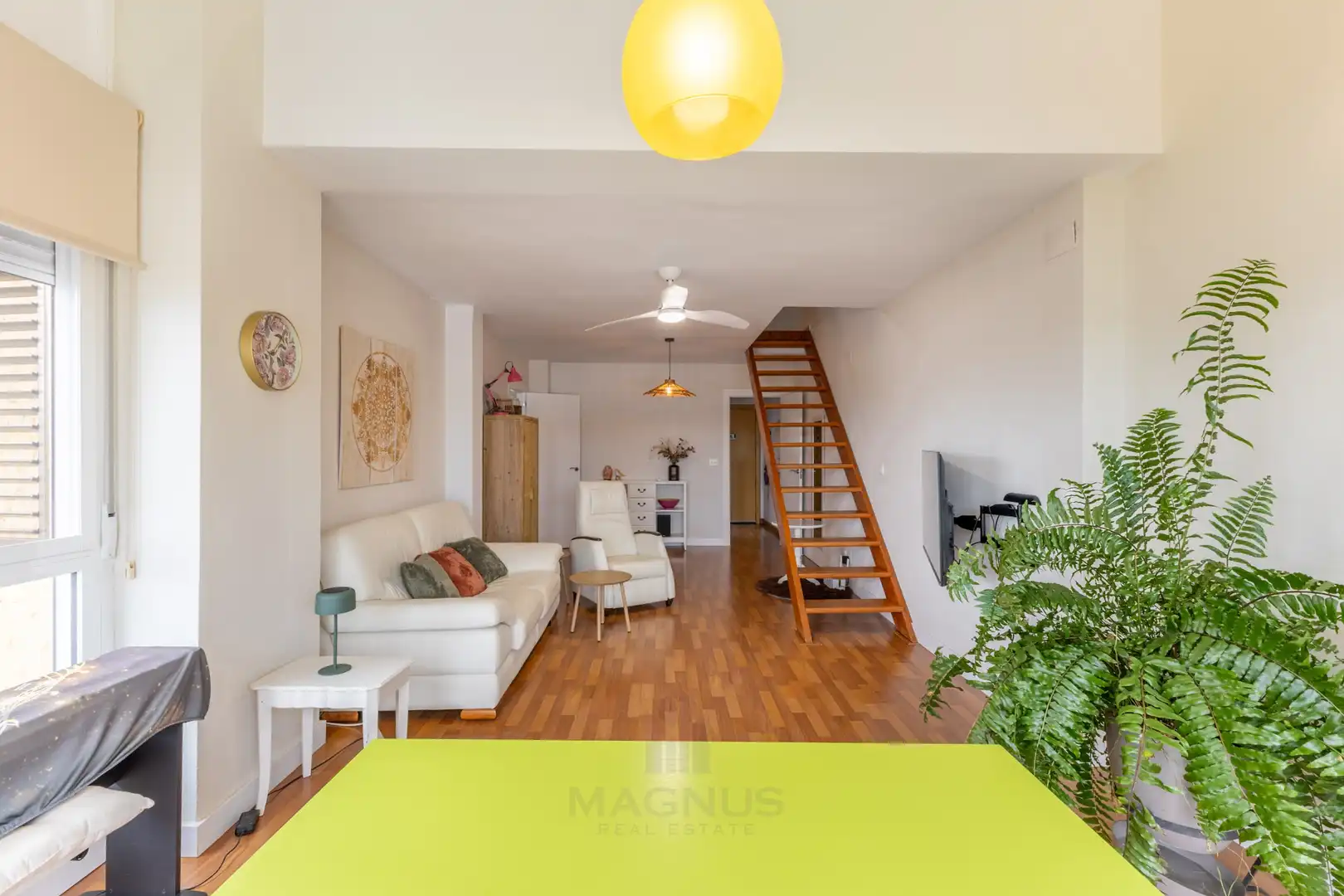 Sala d'estar de Apartament en venda en Serra, Valencia