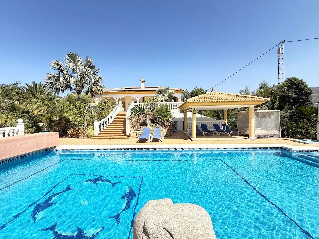 Piscina de Casa o chalet en venta en Vélez-Málaga con Aire acondicionado, Calefacción y Jardín privado