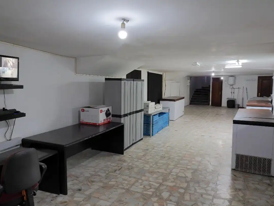 Commercial properties for sale in Cebreros  with Air Conditioner and Furnished