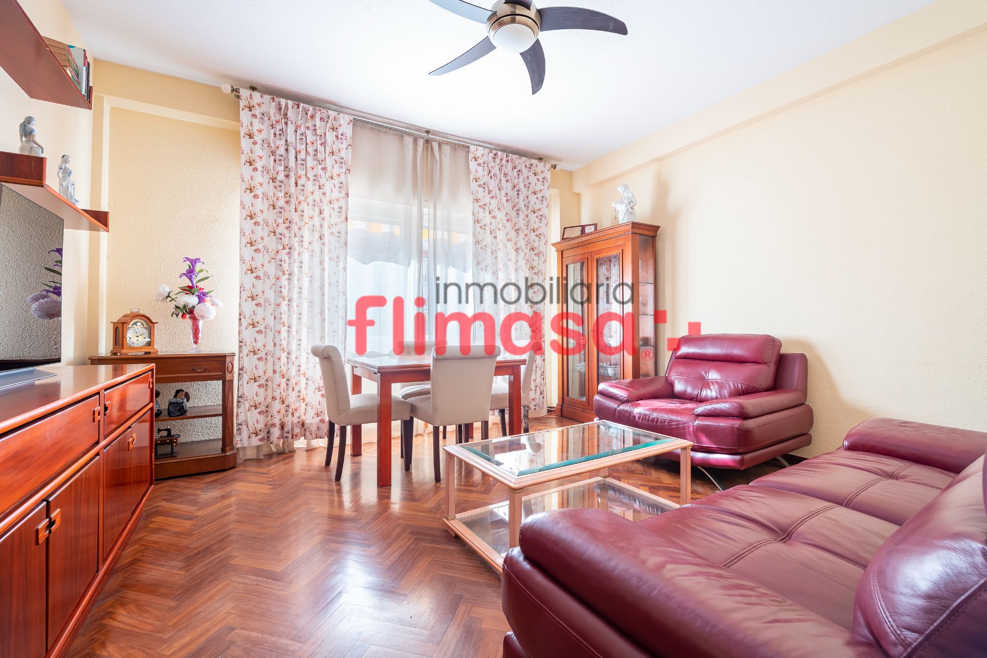 Living room of Apartment for sale in Alcorcón  with Air Conditioner, Heating and Parquet flooring