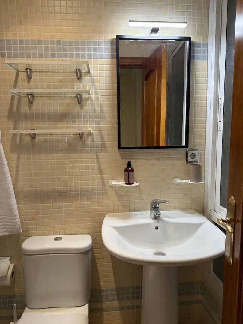 Baño de Piso de alquiler en Noroeste 