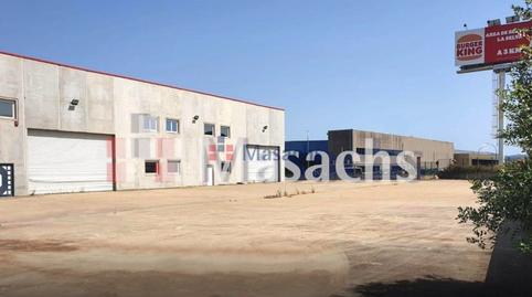 Foto 2 von Fabrikhallen zum Verkauf in Sils, Girona