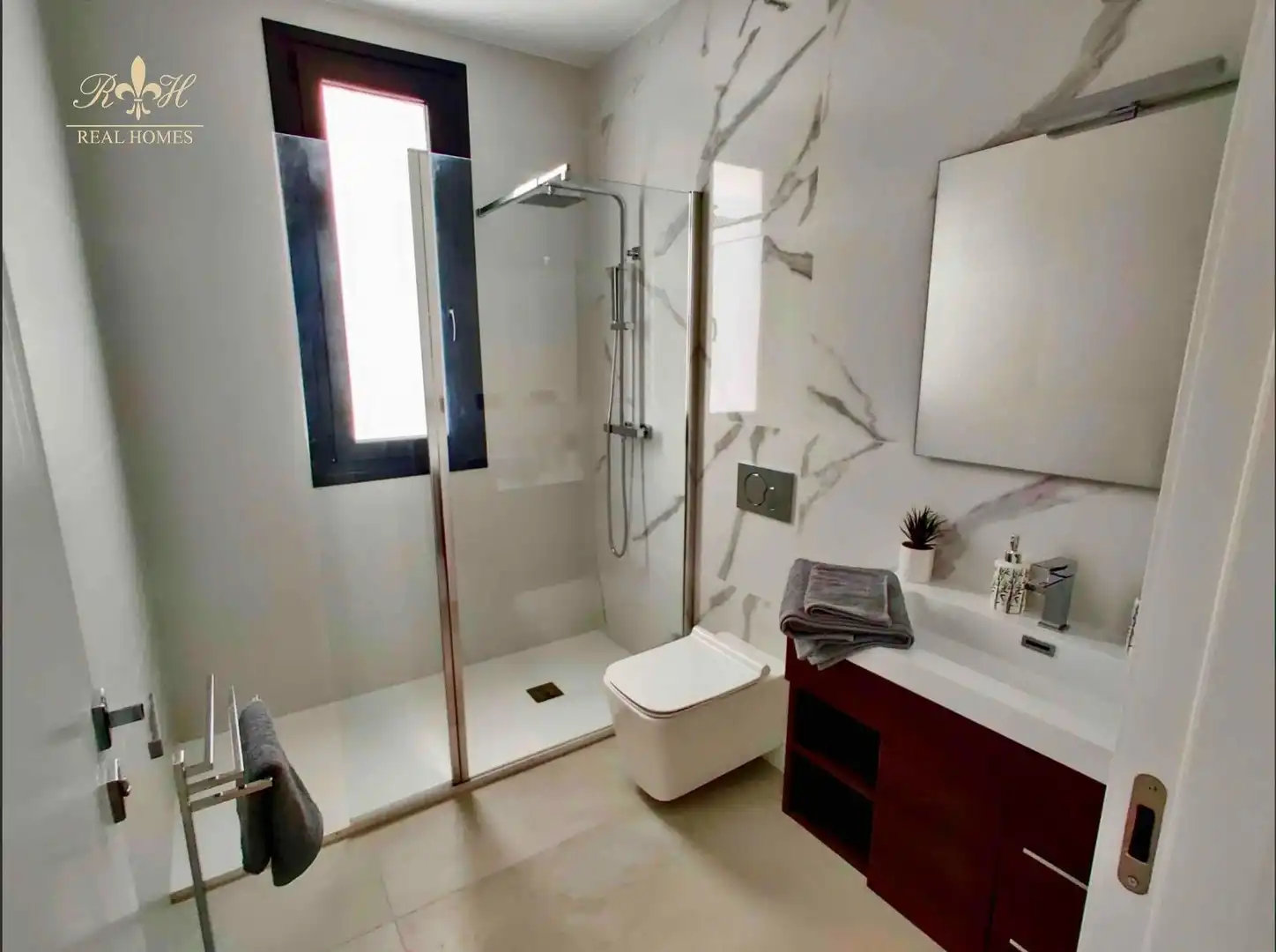 Detached house with pool for sale in ROTERDAM, imagen 12