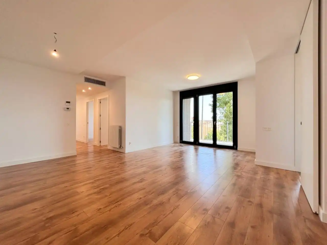 Flat with terrace to rent in Calle Concòrdia, imagen 6