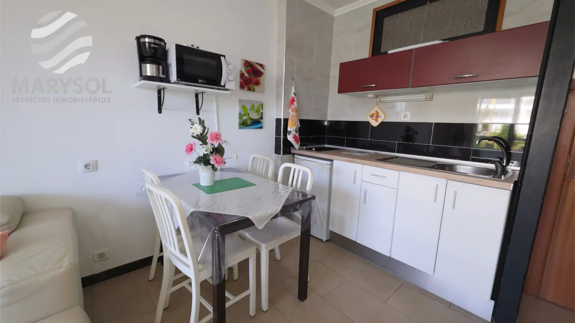 Cuina de Apartament en venda en San Bartolomé de Tirajana amb Terrassa, Moblat i Microones