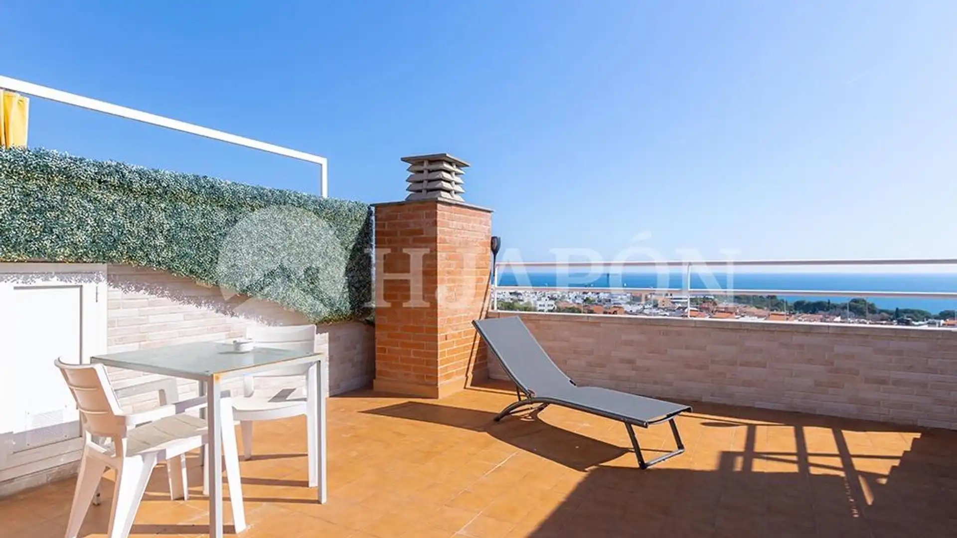 Terrace of Attic for sale in Tiana  with Air Conditioner, Terrace and Storage room