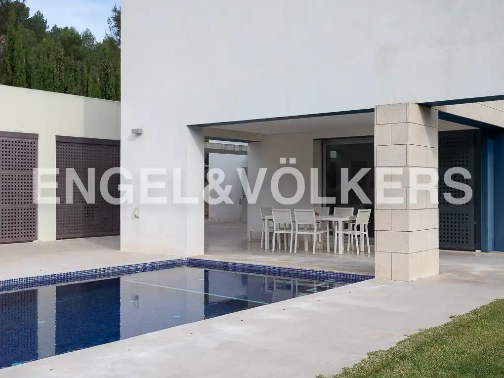 Piscina de Casa o xalet en venda en Rugat amb Aire condicionat, Calefacció i Jardí privat
