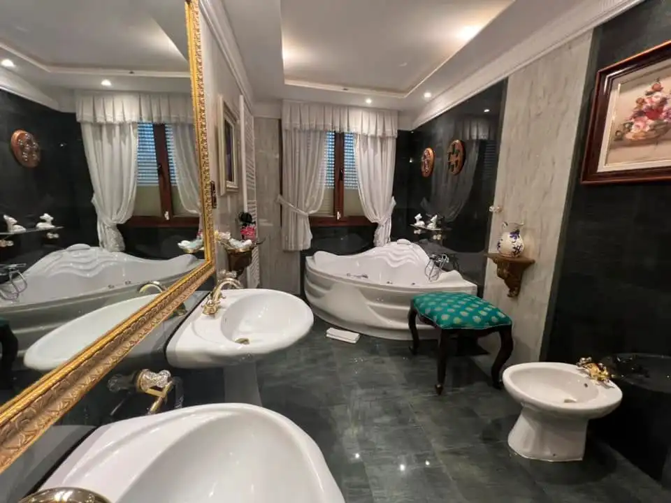 Badezimmer von Gebäude zum Verkauf in Camargo