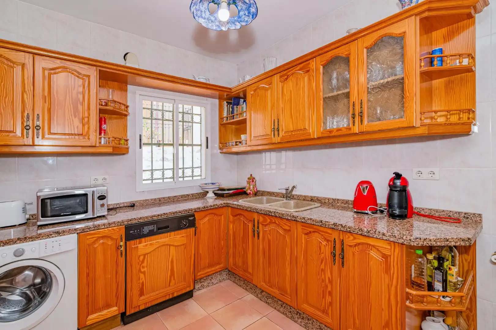 Cocina de Casa o chalet en venta en Almuñécar con Terraza y Piscina