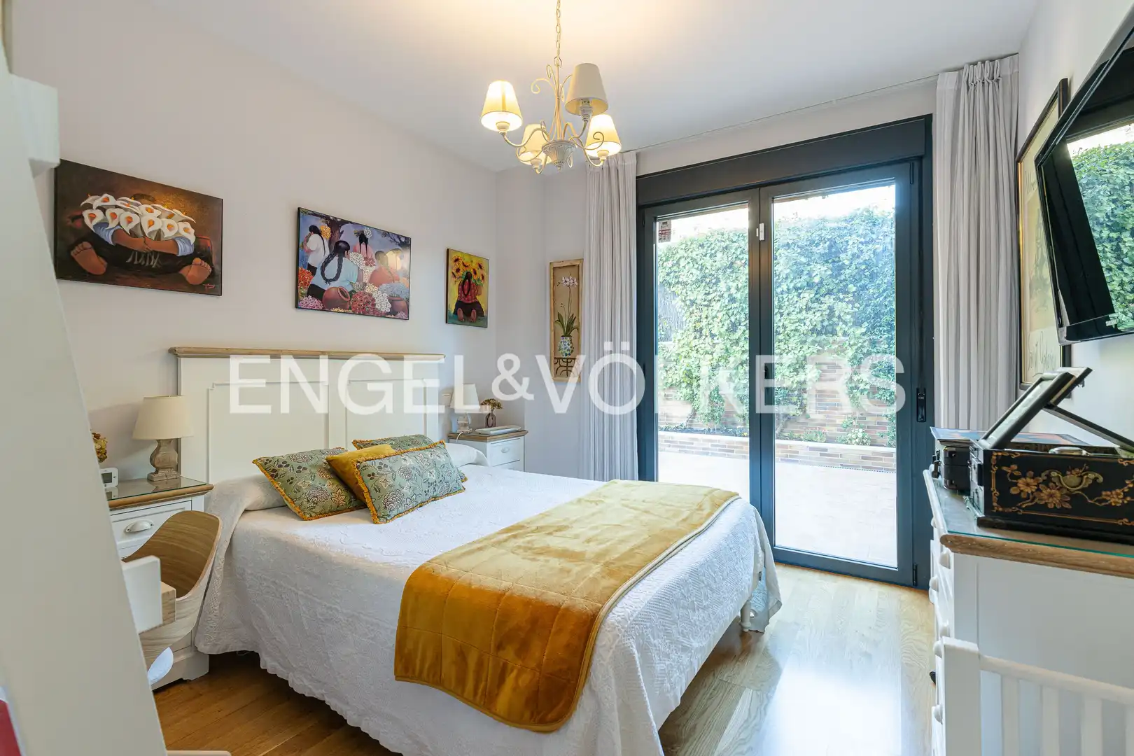 Bedroom of Flat for sale in Zona Monte El Pilar