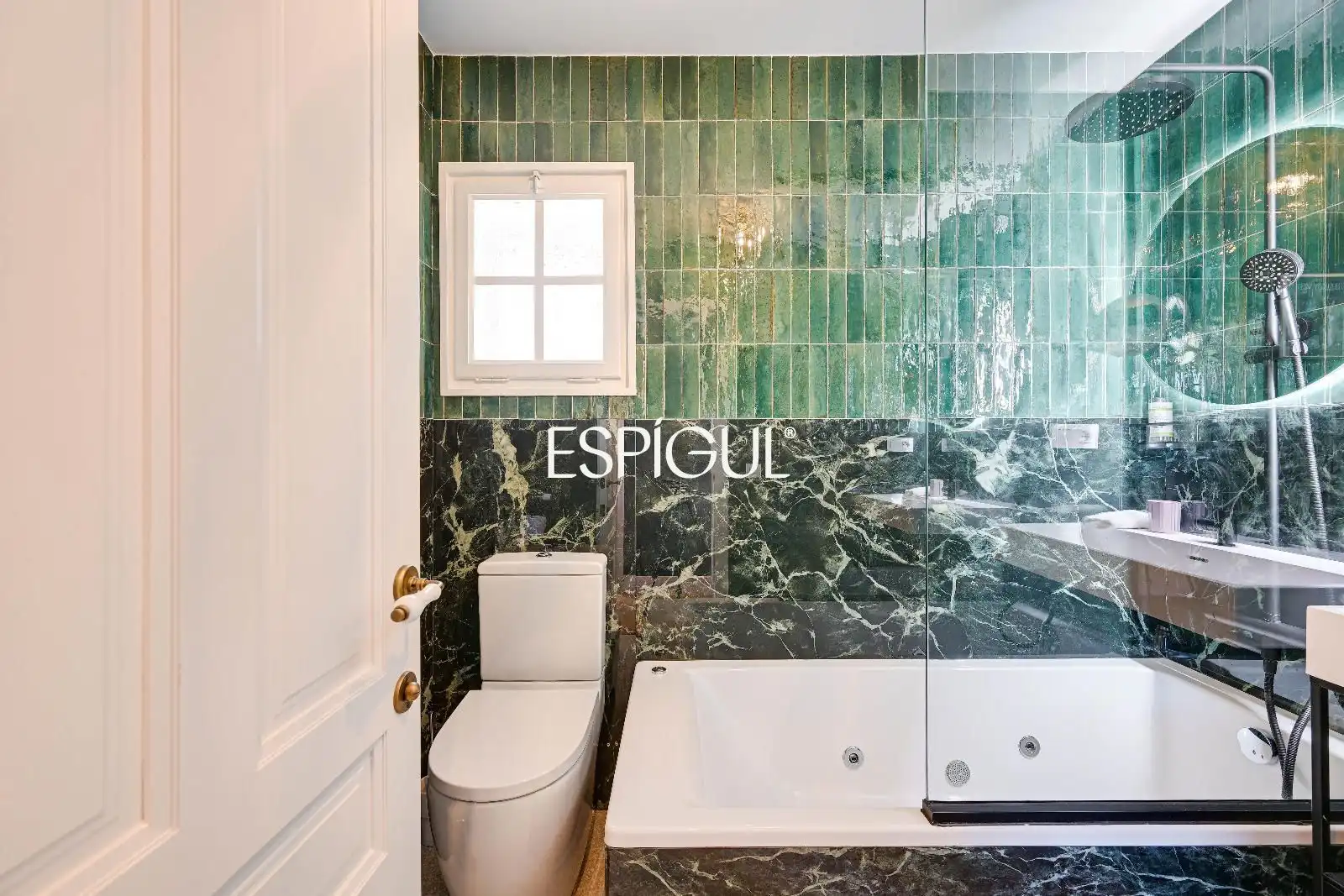 Bathroom of Houses for sale in Palafrugell  with Air Conditioner, Heating and Terrace