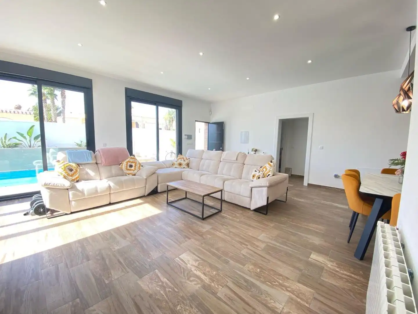 Villa mit Pool zum Verkauf in Calle DE PERU, imagen 3