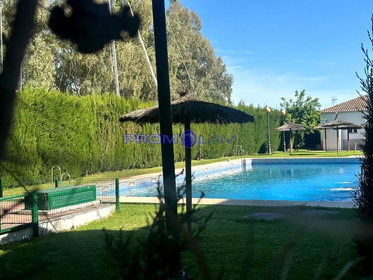 Piscina de Piso en venta en Gelves con Terraza