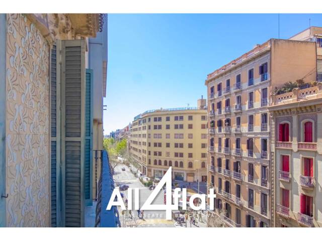 Piso en Alquiler en Pau Claris en Dreta de l'Eixample