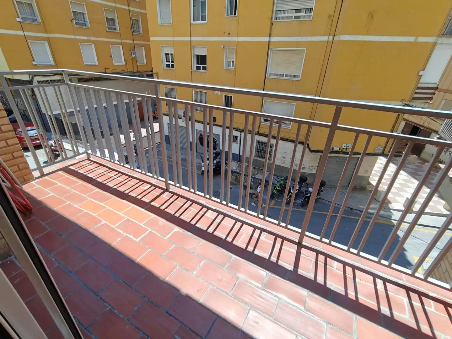 Terrasse von Wohnung zur untervermieten in Granada mit Möbliert und Balkon