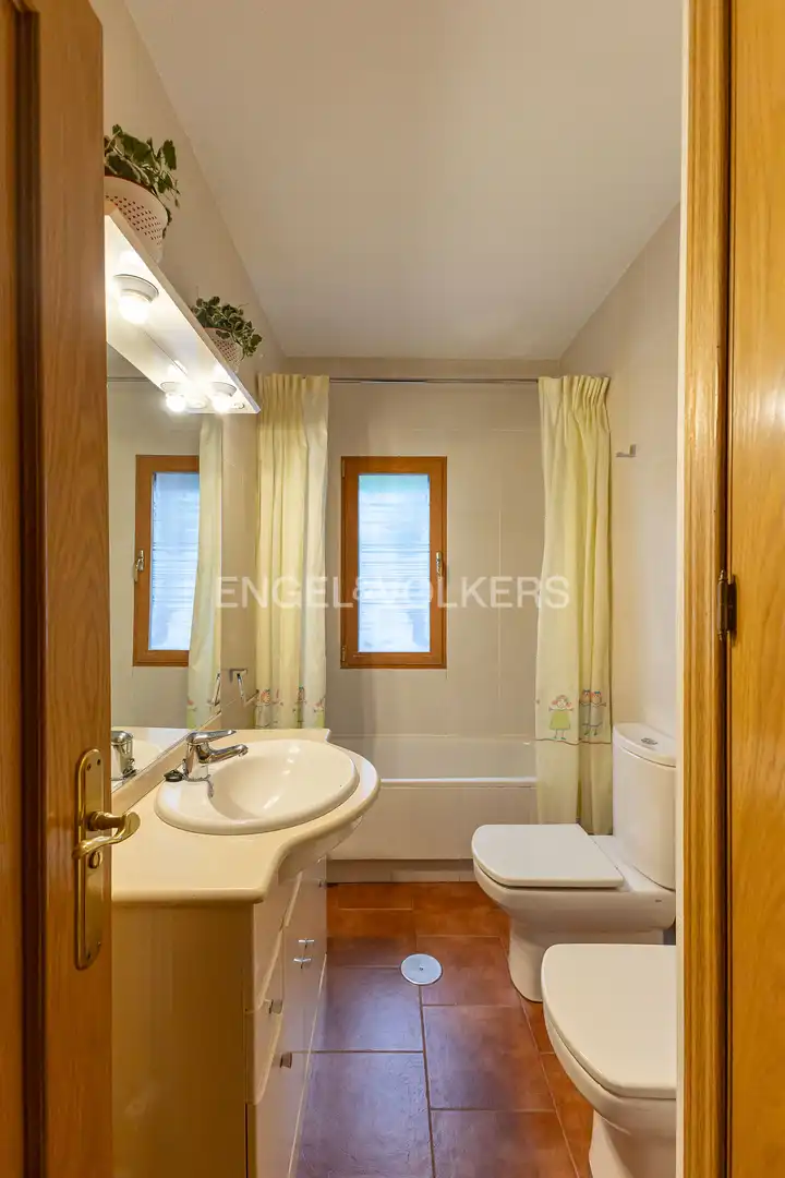 Baño de Casa o chalet en venta en El Casar con Aire acondicionado, Calefacción y Jardín privado