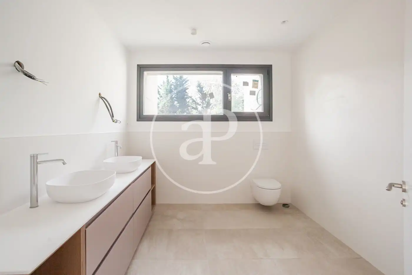 Baño de Casa o chalet en venta en Pozuelo de Alarcón con Aire acondicionado, Calefacción y Jardín privado