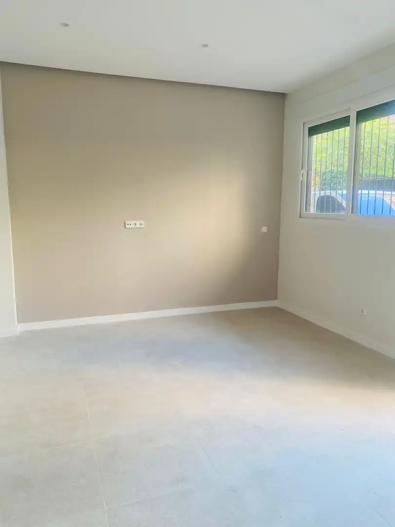 Bedroom of Flat for sale in Paterna  with Air Conditioner, Heating and Oven