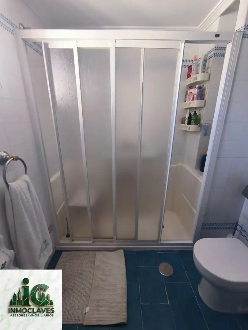Bathroom of Detached homes for sale in Algeciras  with Terrace and Furnished