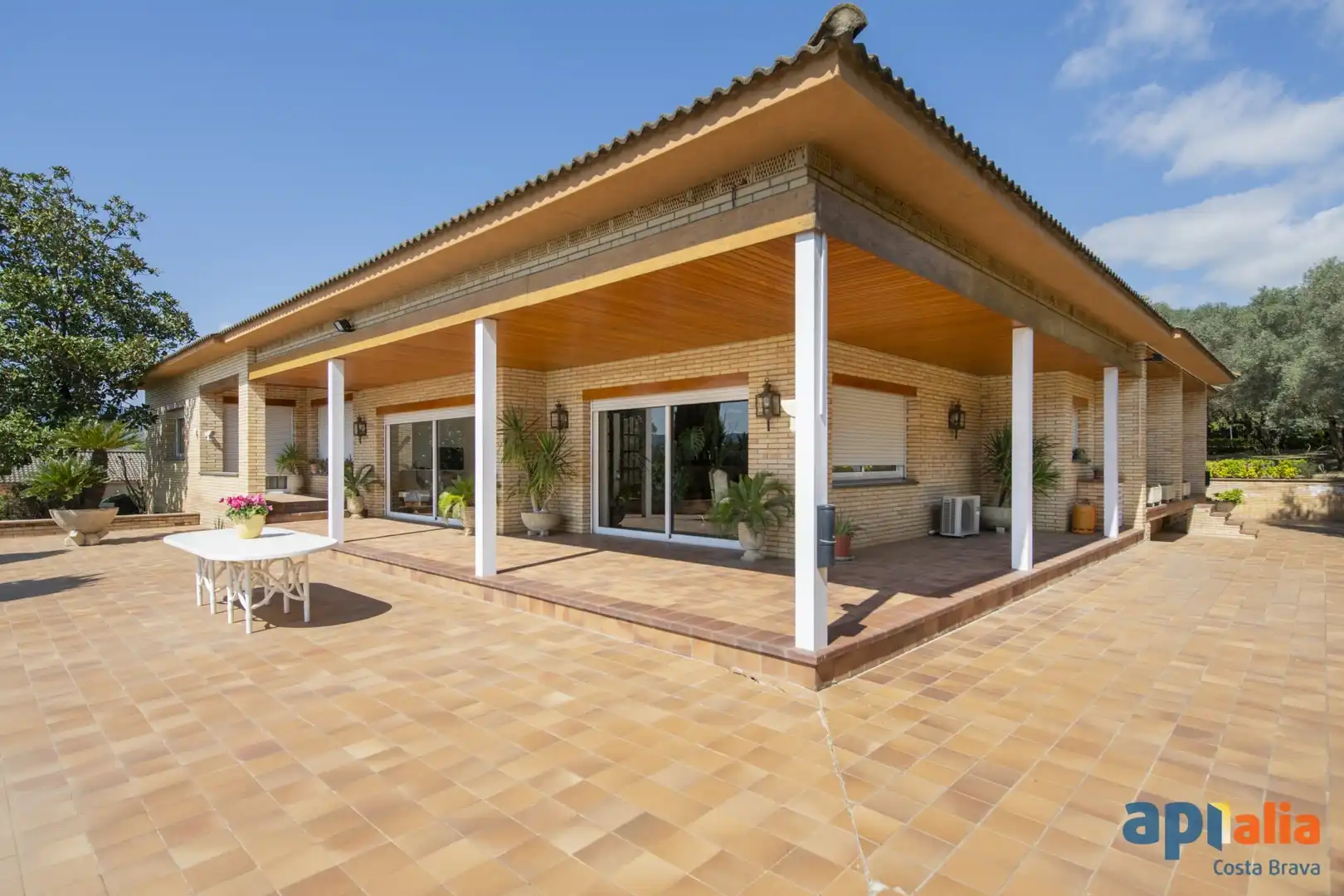 Terraza de Finca rústica en venta en Cornellà del Terri con Aire acondicionado, Calefacción y Terraza