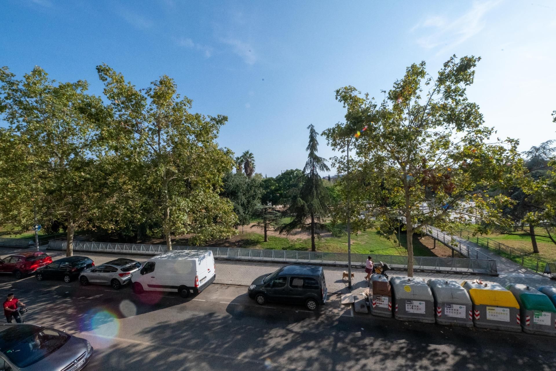 Vista exterior de Pis en venda en Mataró amb Calefacció i Balcó
