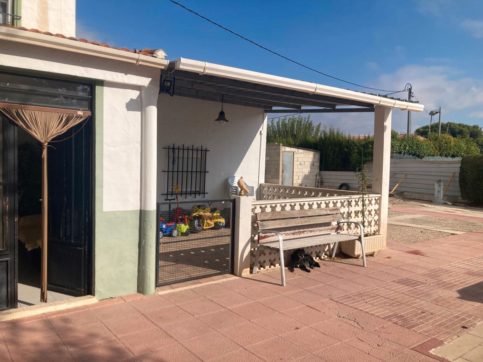 Vista exterior de Casa o xalet en venda en Villena amb Jardí privat i Piscina