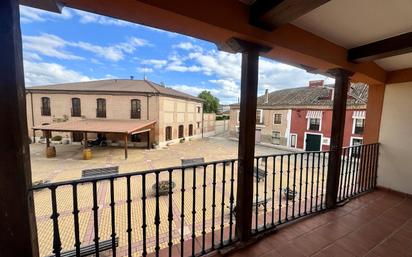 Vista exterior de Casa o xalet en venda en Matapozuelos amb Calefacció, Jardí privat i Terrassa