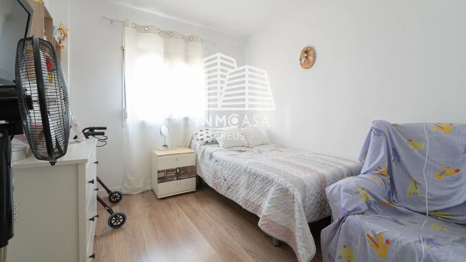 Dormitori de Pis en venda en Reus amb Aire condicionat i Terrassa