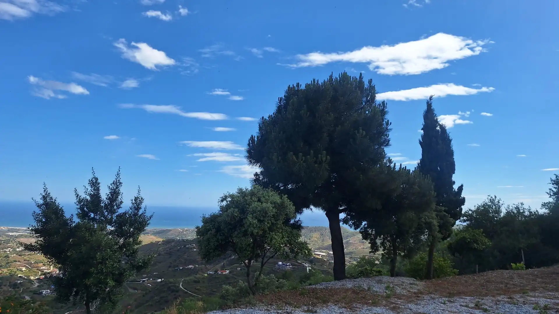 Außenansicht von Country house zur Miete in Vélez-Málaga mit Privatgarten, Terrasse und Schwimmbad