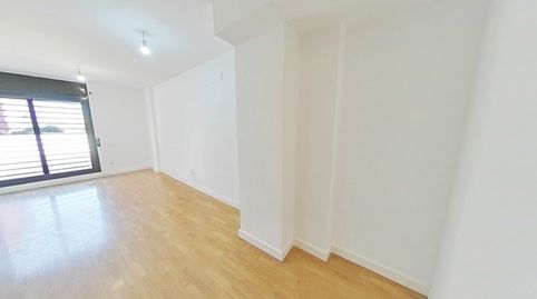 Foto 5 de Apartamento en venta en C/ Joan Maragall, Mercat, Rubí
