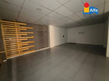 Local comercial en venda a Centro