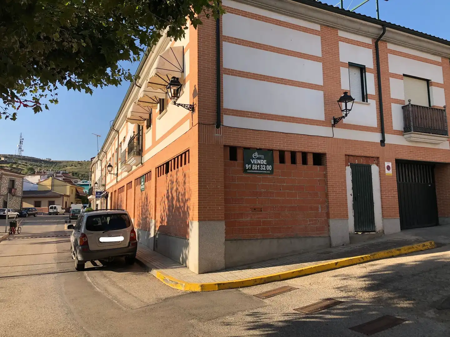 Vista exterior de Local en venta en Anchuelo