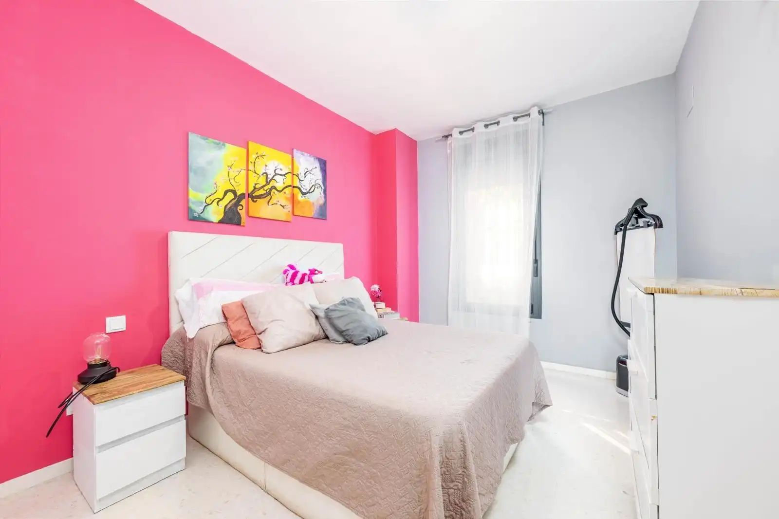 Habitación de Piso en venta en Sevilla con Aire acondicionado, Calefacción y Trastero