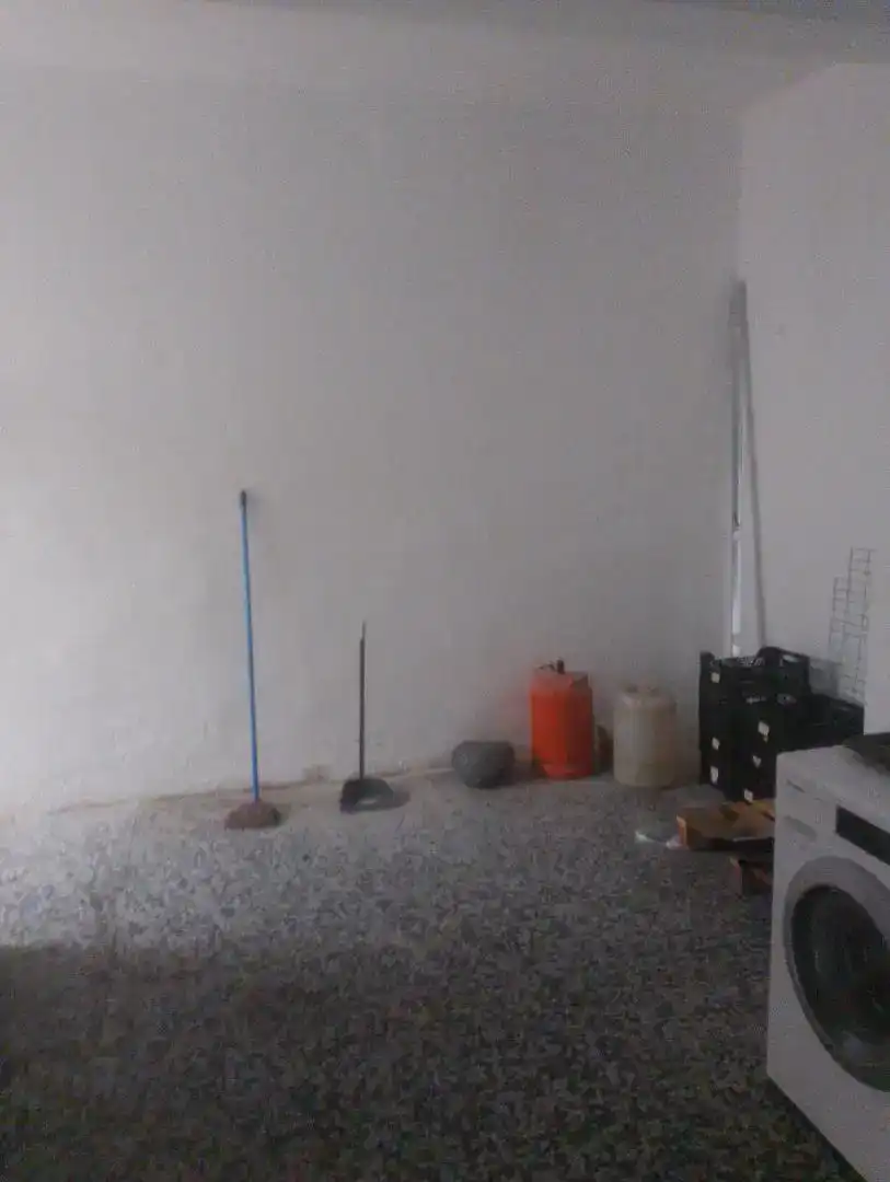 Fabrikhallen zur Miete in Mislata