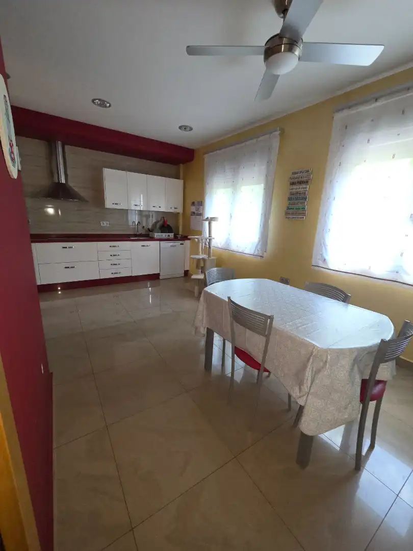 Chalet con jardín en venta en Calle Italia, imagen 8