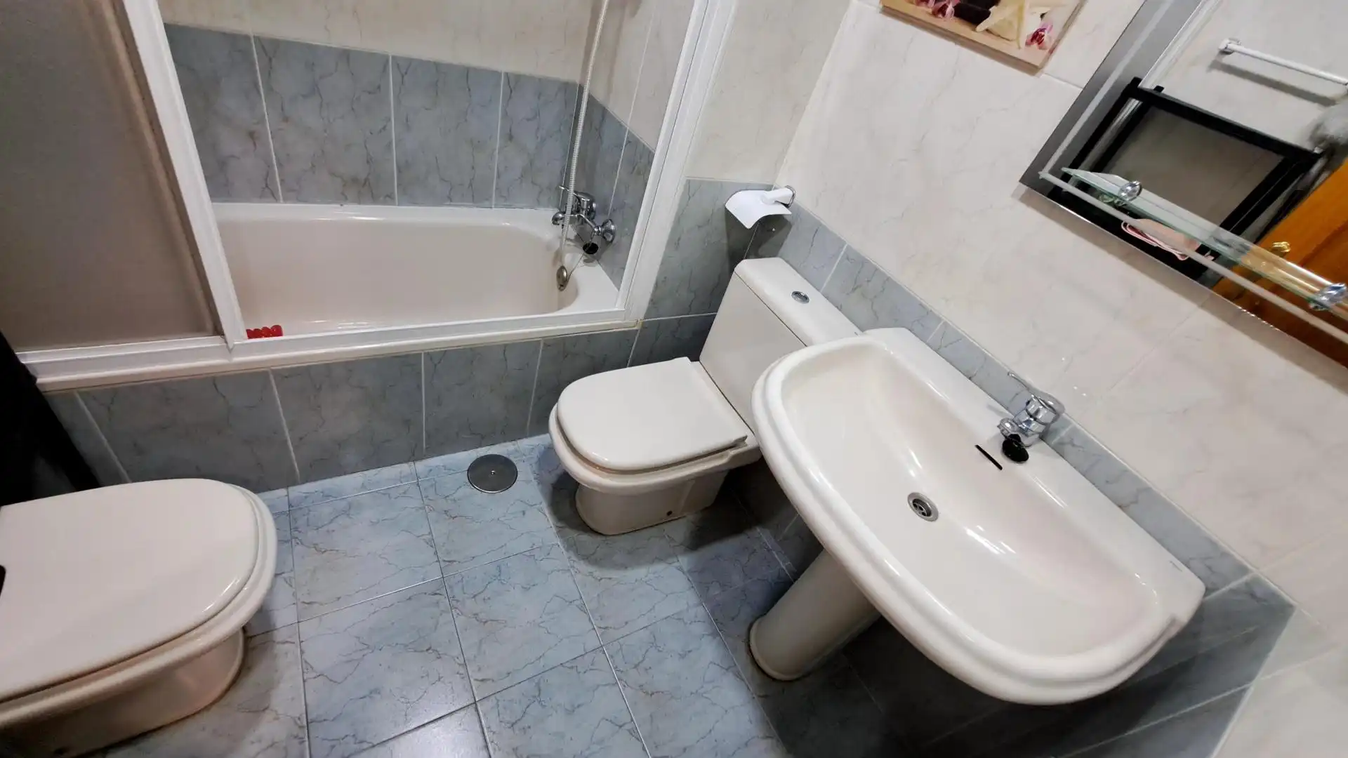 Baño de Piso en venta en Ponferrada con Calefacción y Terraza