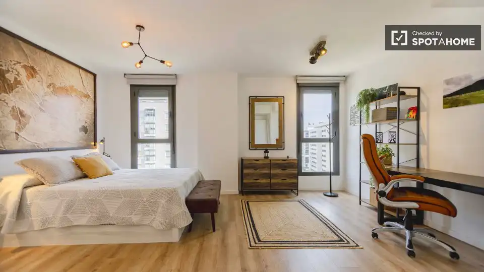 Habitación de Piso de alquiler en Valencia con Aire acondicionado, Calefacción y Amueblado
