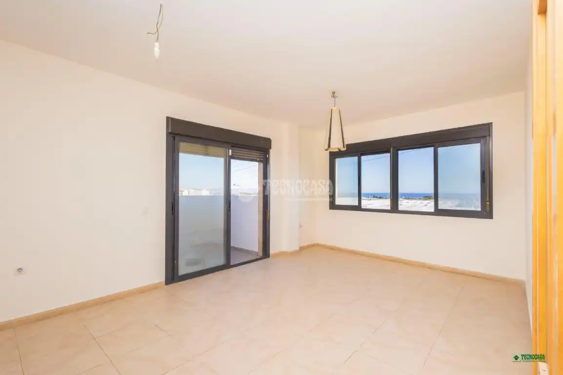 Sala de estar de Piso en venta en Costacabana - Loma Cabrera