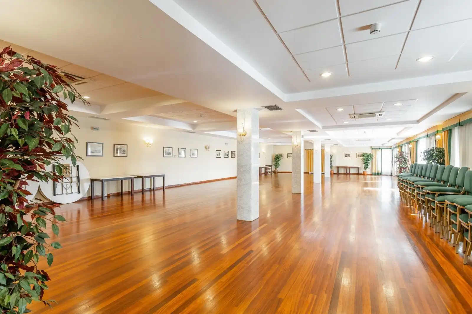 Buildings for sale in Yesa