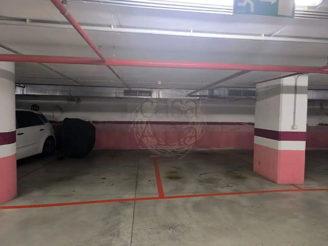 Parkplatz von Garage zur Miete in Bilbao 