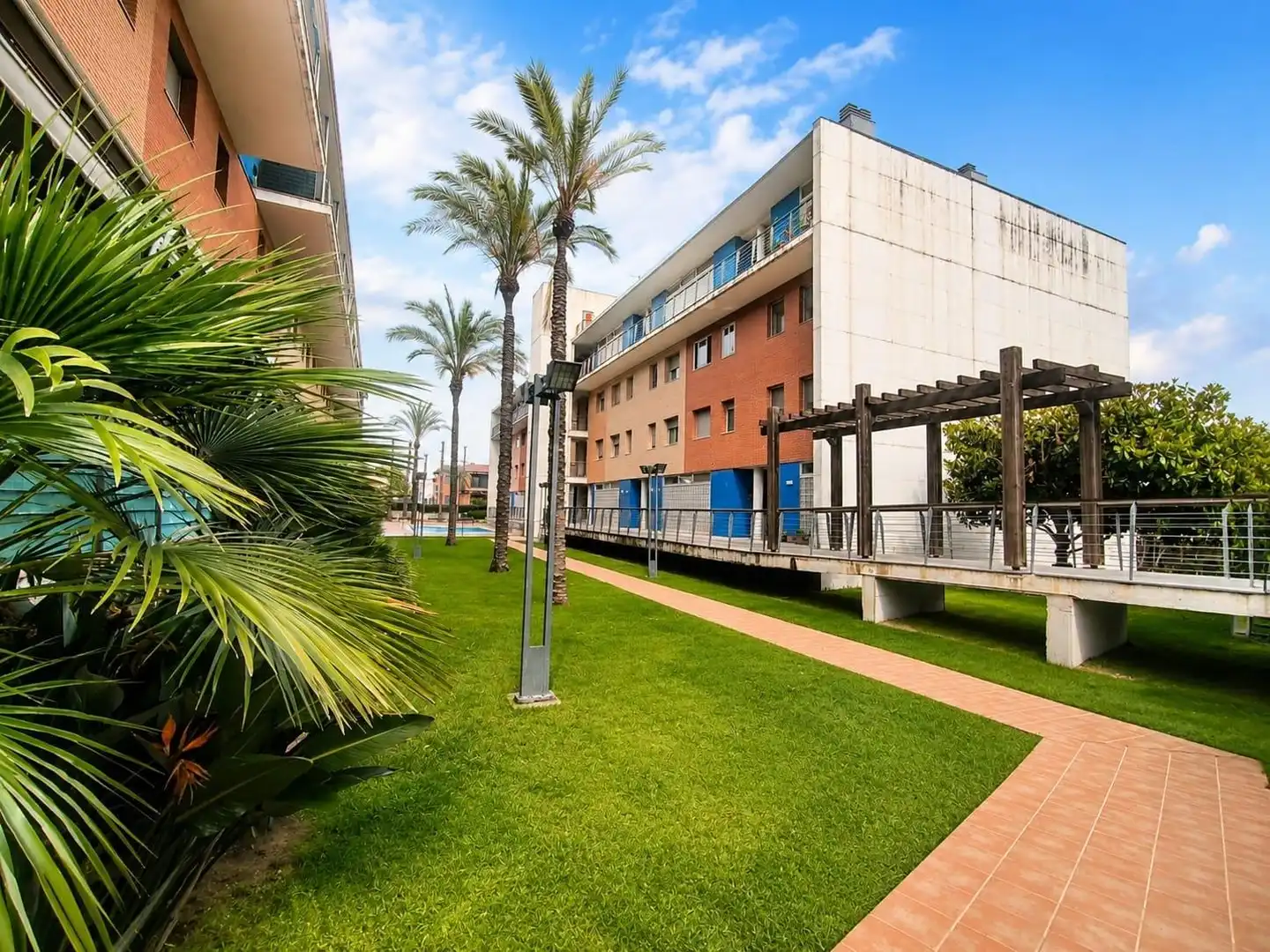Vista exterior de Àtic en venda en Vila-seca amb Aire condicionat, Calefacció i Parquet