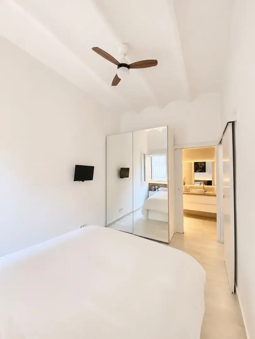 Bedroom of Duplexes for rent to own in Barcelona  with Air Conditioner, Private garden and Pets allowed