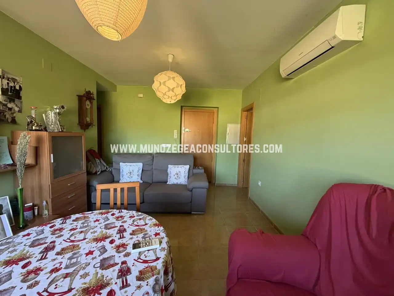 Piso con ascensor en venta en Victoria Kent, imagen 3